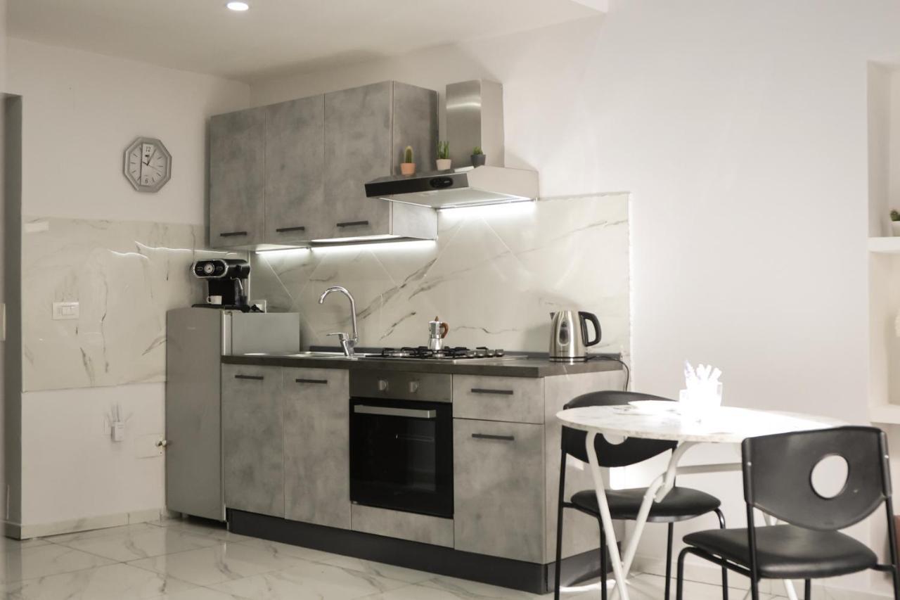 Modern By Sasy In The City Centre Νάπολη Εξωτερικό φωτογραφία