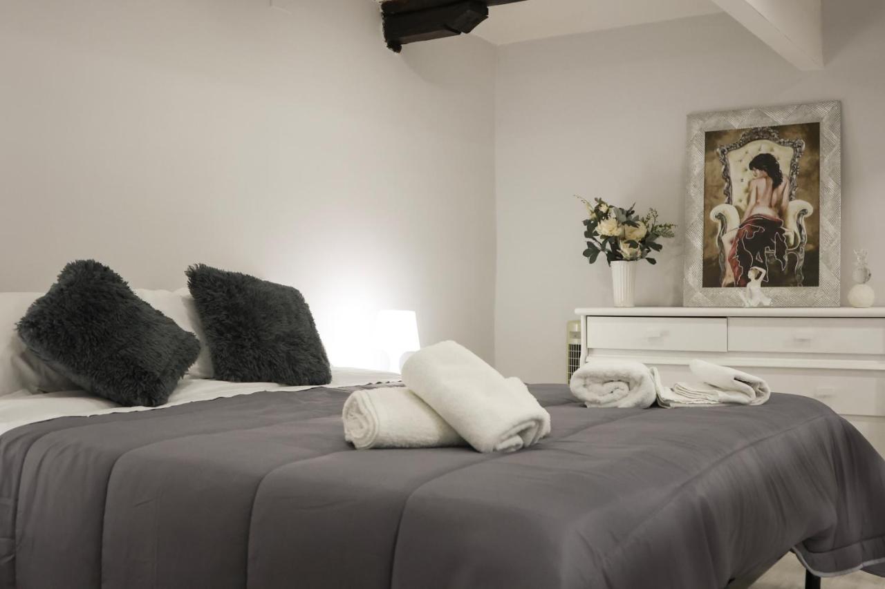 Modern By Sasy In The City Centre Νάπολη Εξωτερικό φωτογραφία
