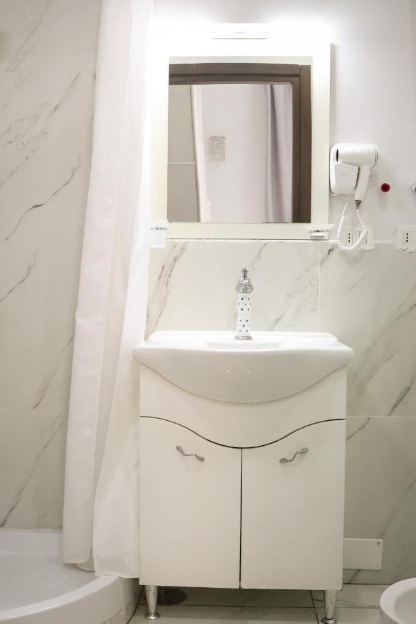 Modern By Sasy In The City Centre Νάπολη Εξωτερικό φωτογραφία