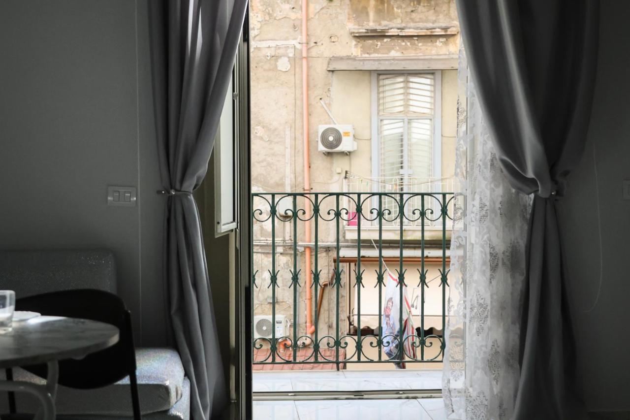 Modern By Sasy In The City Centre Νάπολη Εξωτερικό φωτογραφία